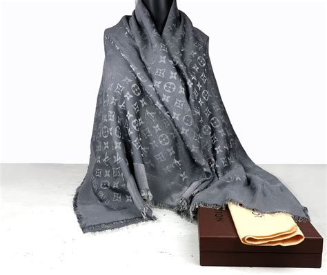 louis vuitton sjaal zwart dames|Shawls and Stoles Collection for Women .